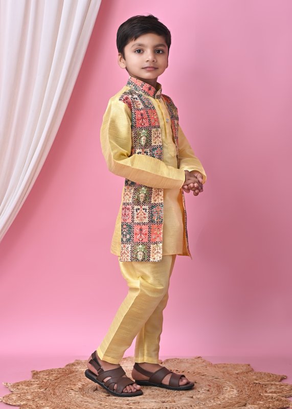 RAJA - YELLOW - Additional Image 3